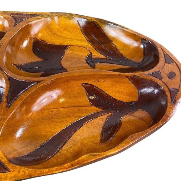 Vintage hand carved wooden floral pattern monkey pod serving dish - Picture 5 of 8